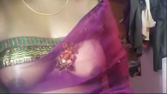 Indian aunty showed tits on chat